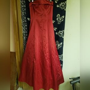 Elegant Red Evening Gown